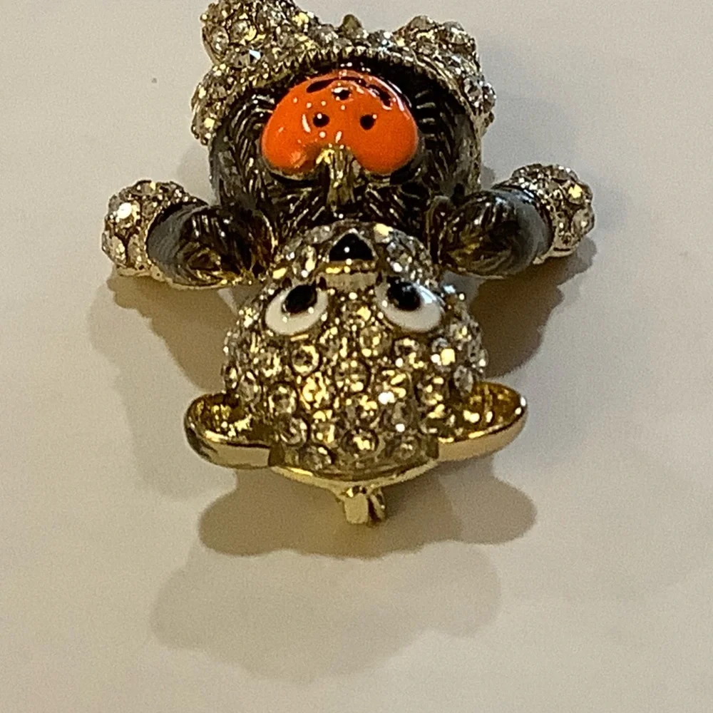 Gold-Tone Crystal Pumpkin Bear Brooch Pin - Picture 6 of 11